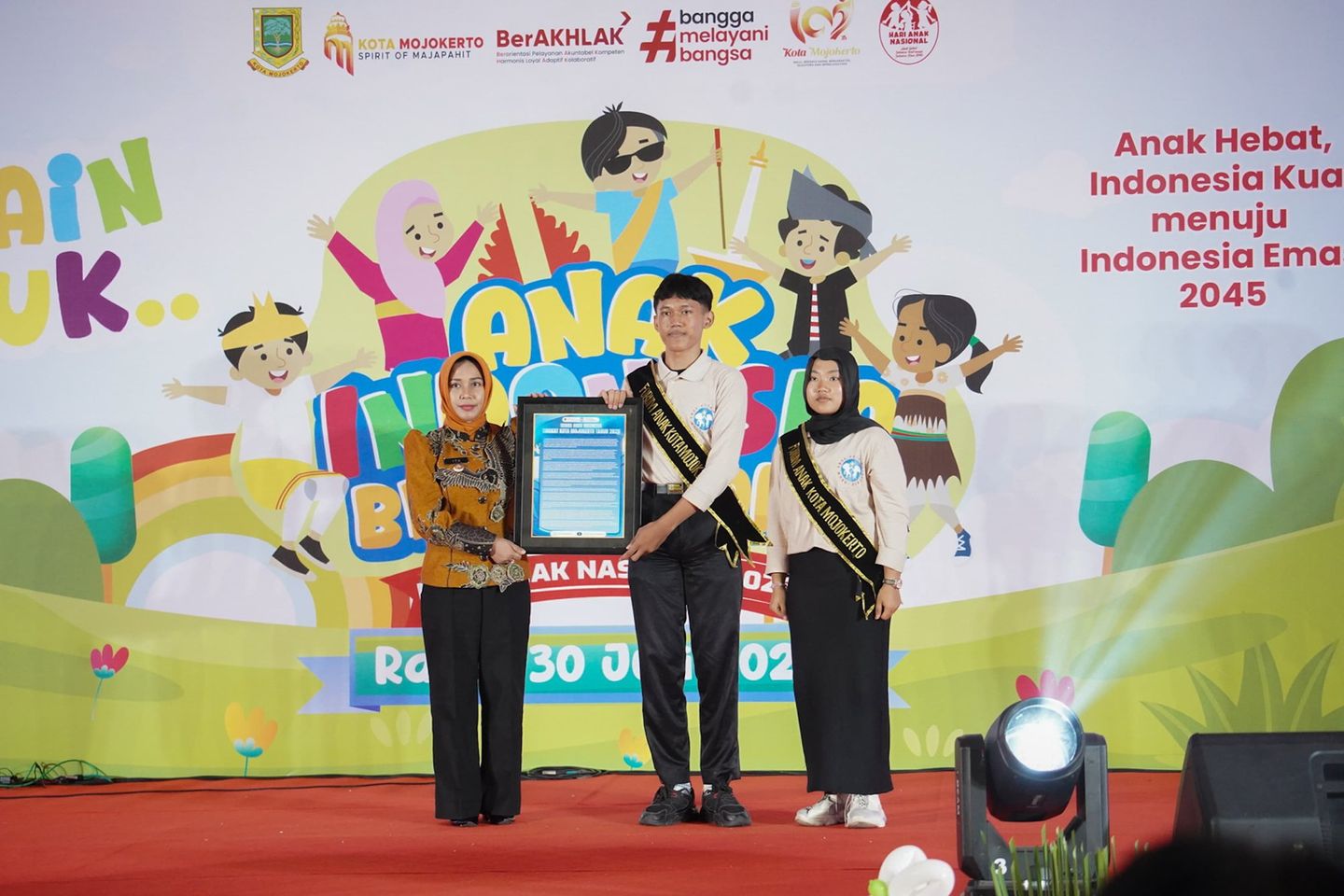 Wali Kota Mojokerto Tegaskan Komitmen Perlindungan Anak di Era Digital