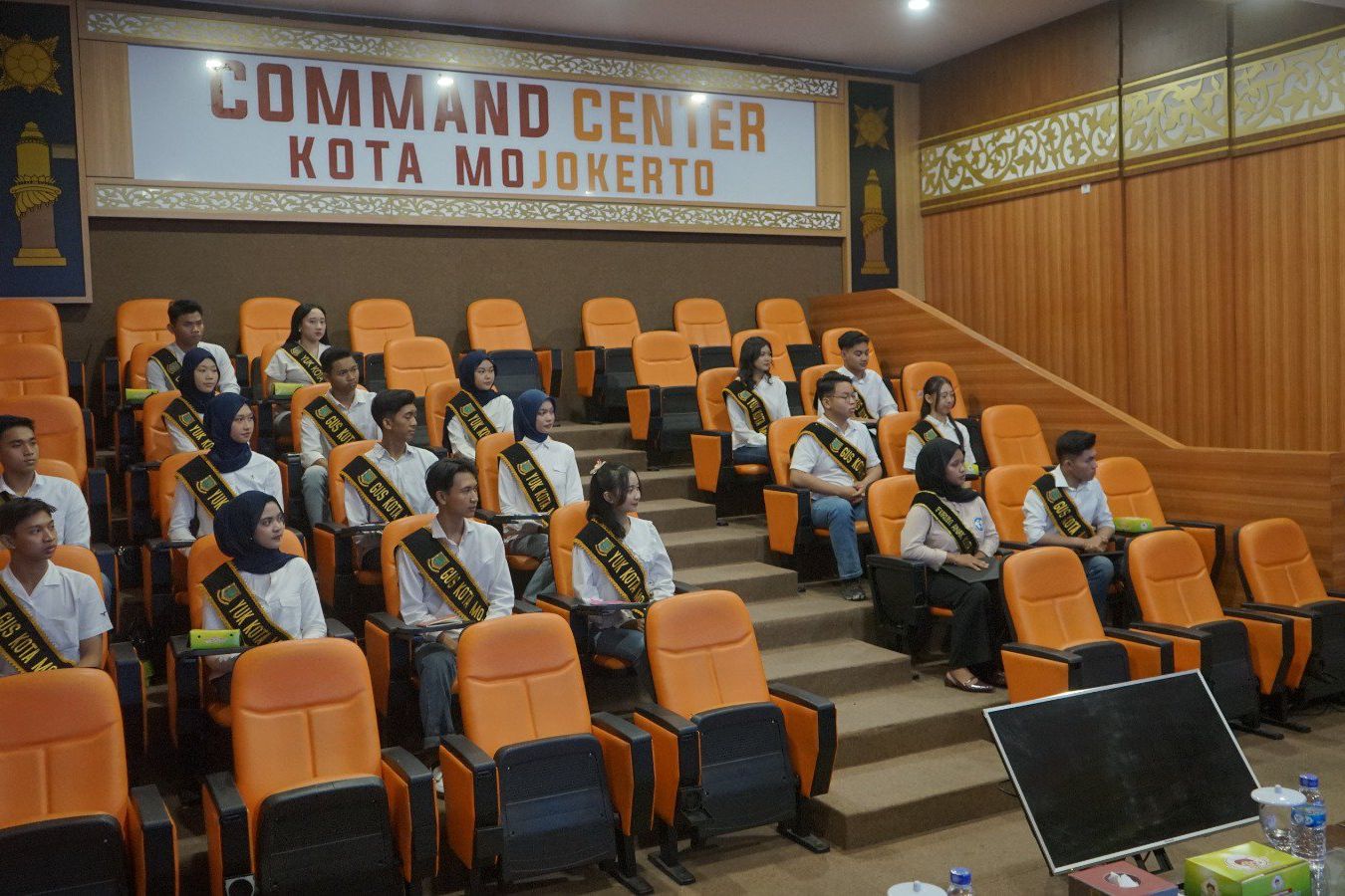 Gus & Yuk Mojokerto Didapuk Jadi Duta KIP 2025, Siap Lawan Hoaks dan Sebar Informasi Positif