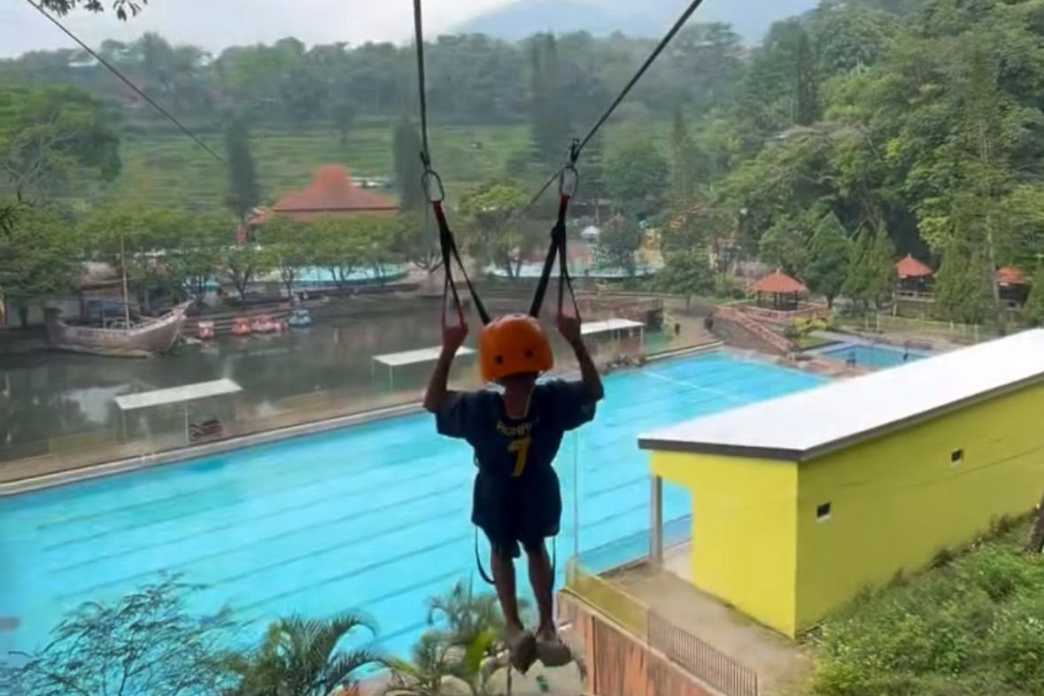 Ubalan Waterpark Pacet Hadirkan Flying Fox, Gratis Selama Masa Uji Coba