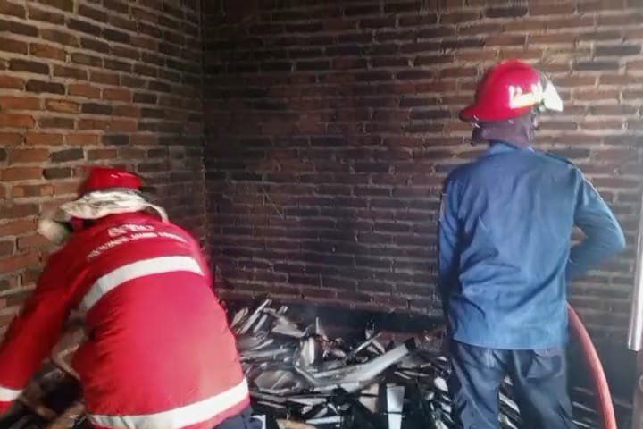 Industri Rumahan di Ngoro Hangus Terbakar