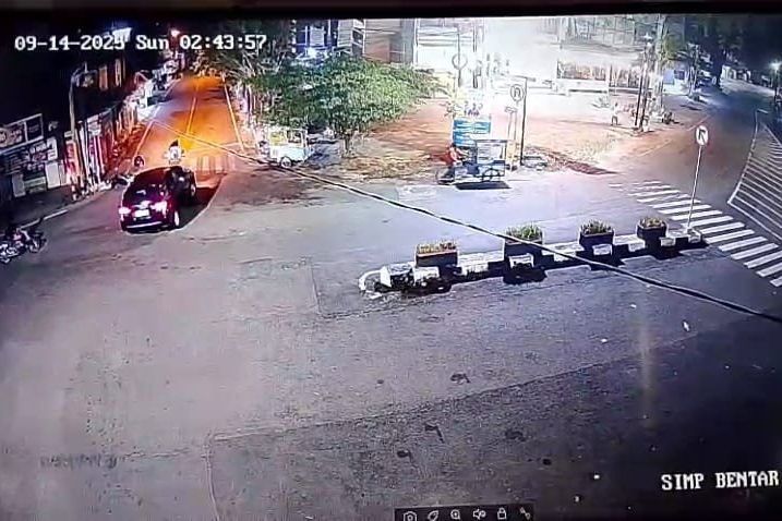 Dua Remaja Jadi Korban Tabrak Lari di Simpang Empat Bekas Swalayan Bentar Mojokerto