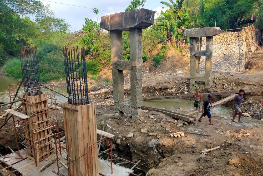 BPBD Sampang Klaim Proyek Jembatan Daleman-Pasarenan Capai 30 Persen