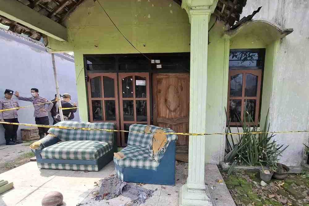 Mayat yang Ditemukan Membusuk di Jombang Diduga Korban Pembunuhan