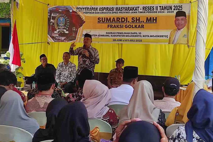 Sumardi Dorong Perbaikan Gedung Sekolah Swasta Tertua di Jombang