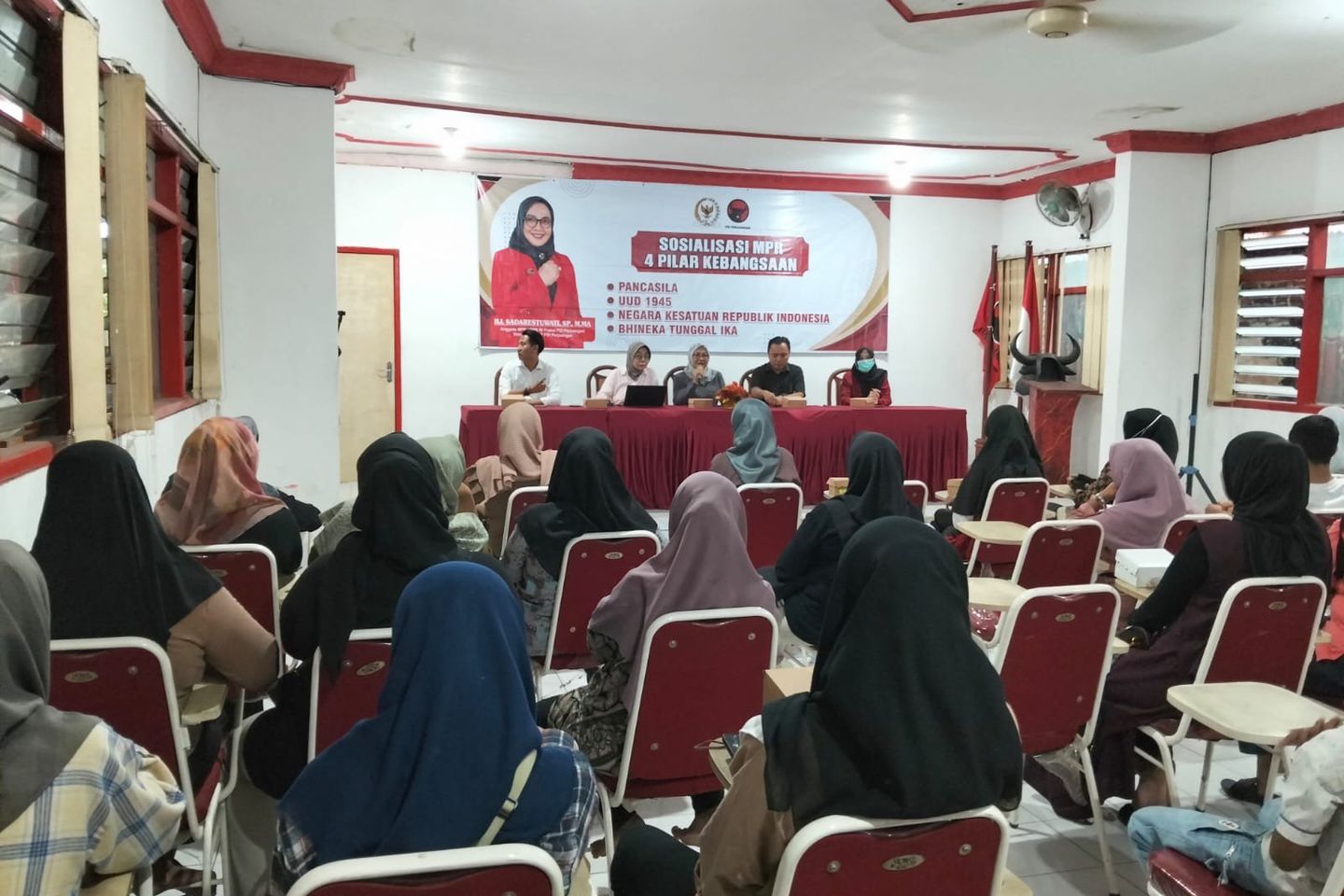 Sosialisasi di Jombang, Mbak Estu Imbau Laporkan Jika Dana PIP Dipotong