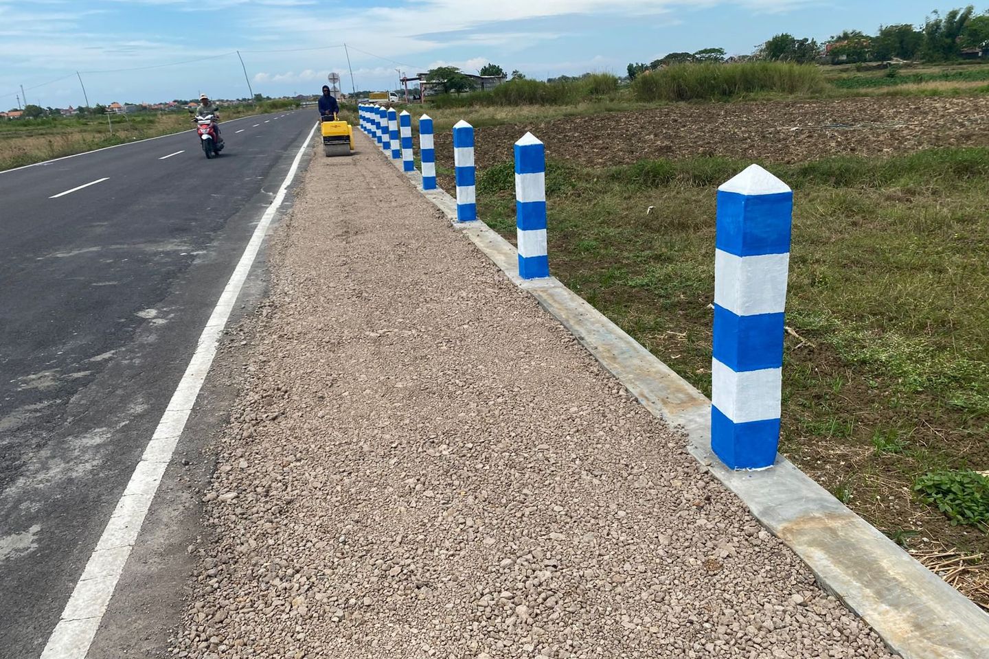 Proyek DPT Jalan Halim Perdana Kusuma Sampang Rampung Dikerjakan
