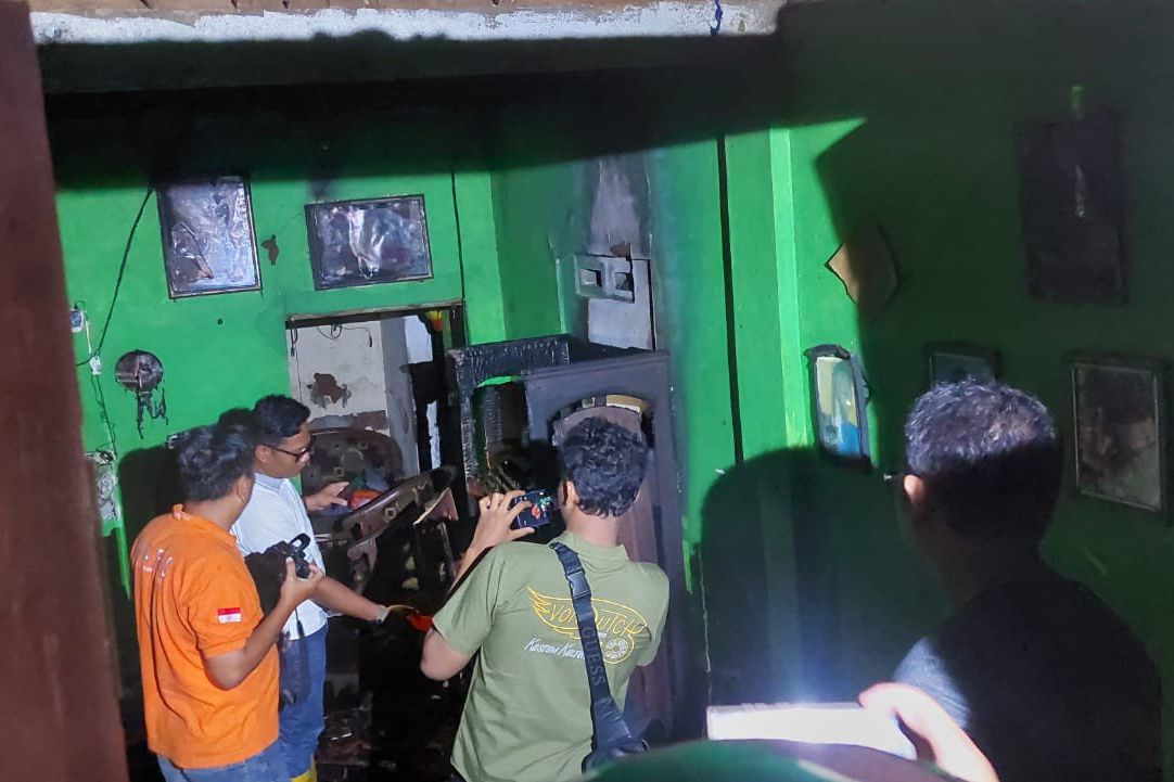 Pria di Jombang Sengaja Bakar Rumah Saat Cekcok Dengan Istrinya