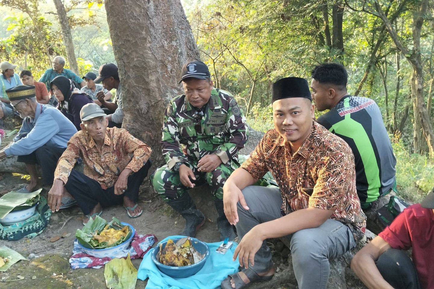 Warga Desa Kromong dan TNI Gelar Doa Bersama, Berharap TMMD Berjalan Lancar