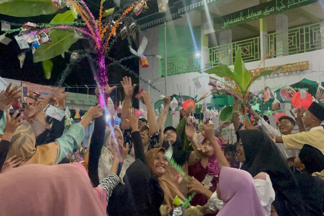 Perpaduan Islam dan Budaya di Grebeg Maulid Nabi Masjid Sabilal Muttaqin Jombang