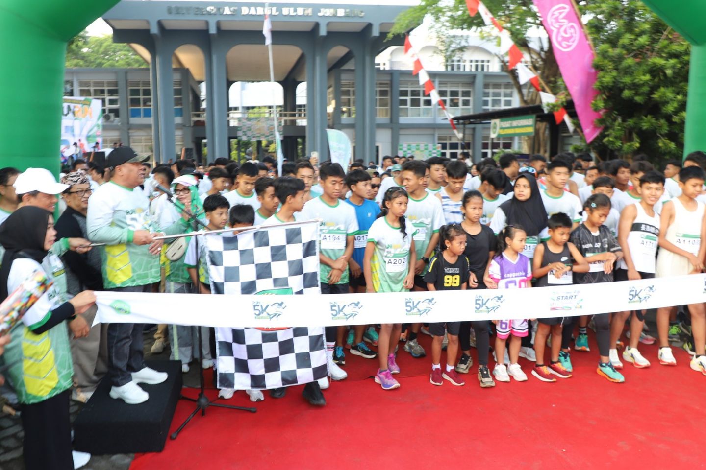 Wabup Jombang Lepas Fun Run 5K Dies Natalis Undar ke-60