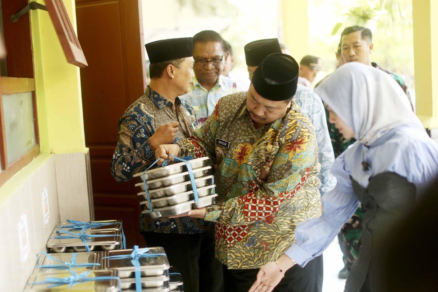 Abah Warsubi Pastikan Program MBG di Jombang Tepat Sasaran