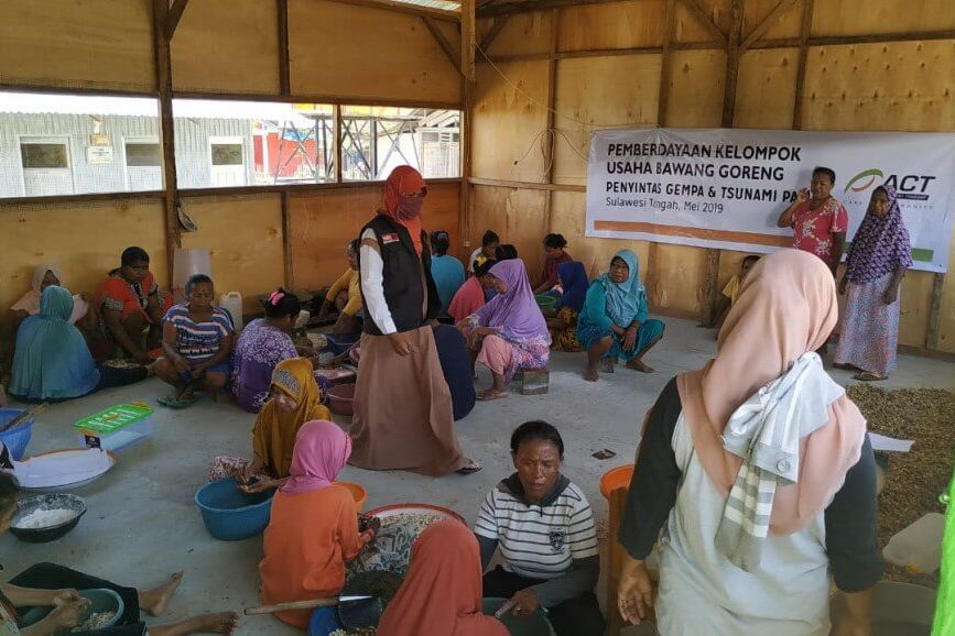 Memulihkan Ekonomi Petani Sigi Lewat Usaha Bawang Goreng