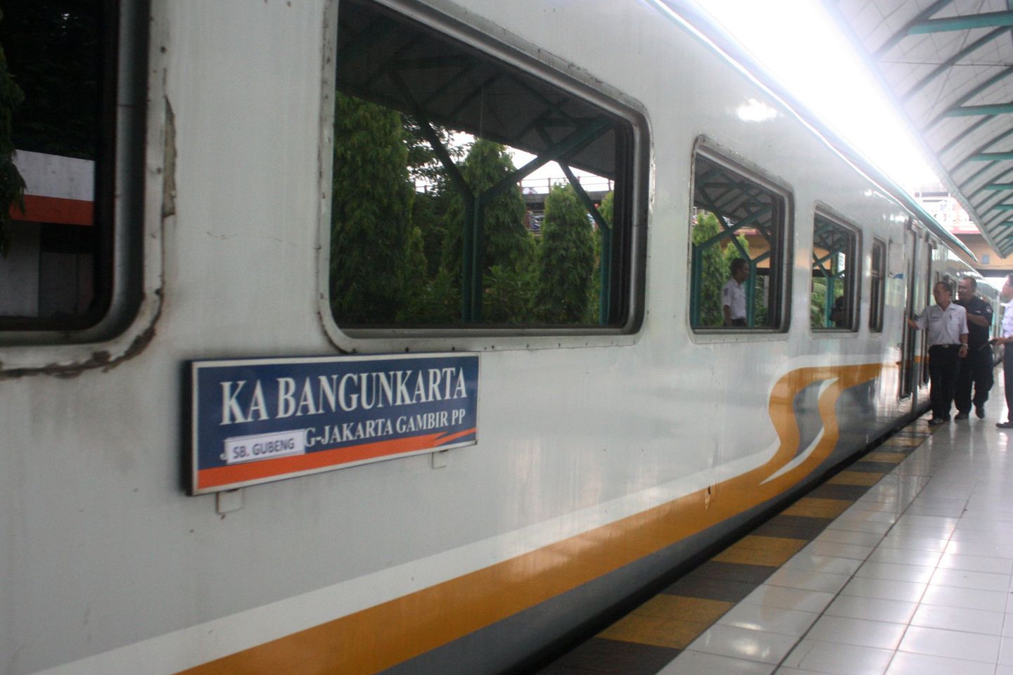 Tiket Kereta Api Rata-rata Terjual 84 Persen