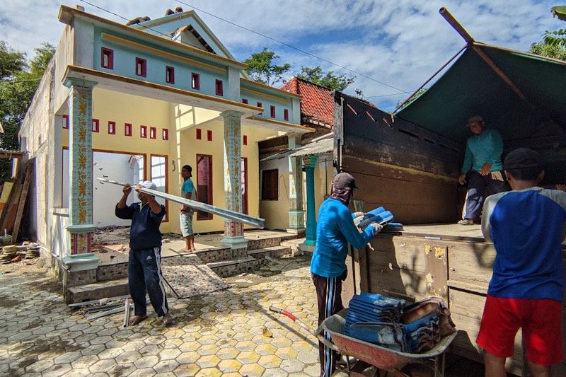 Terjadi Lagi, Istri di Ponorogo Hancurkan Rumah Sendiri Karena Cemburu