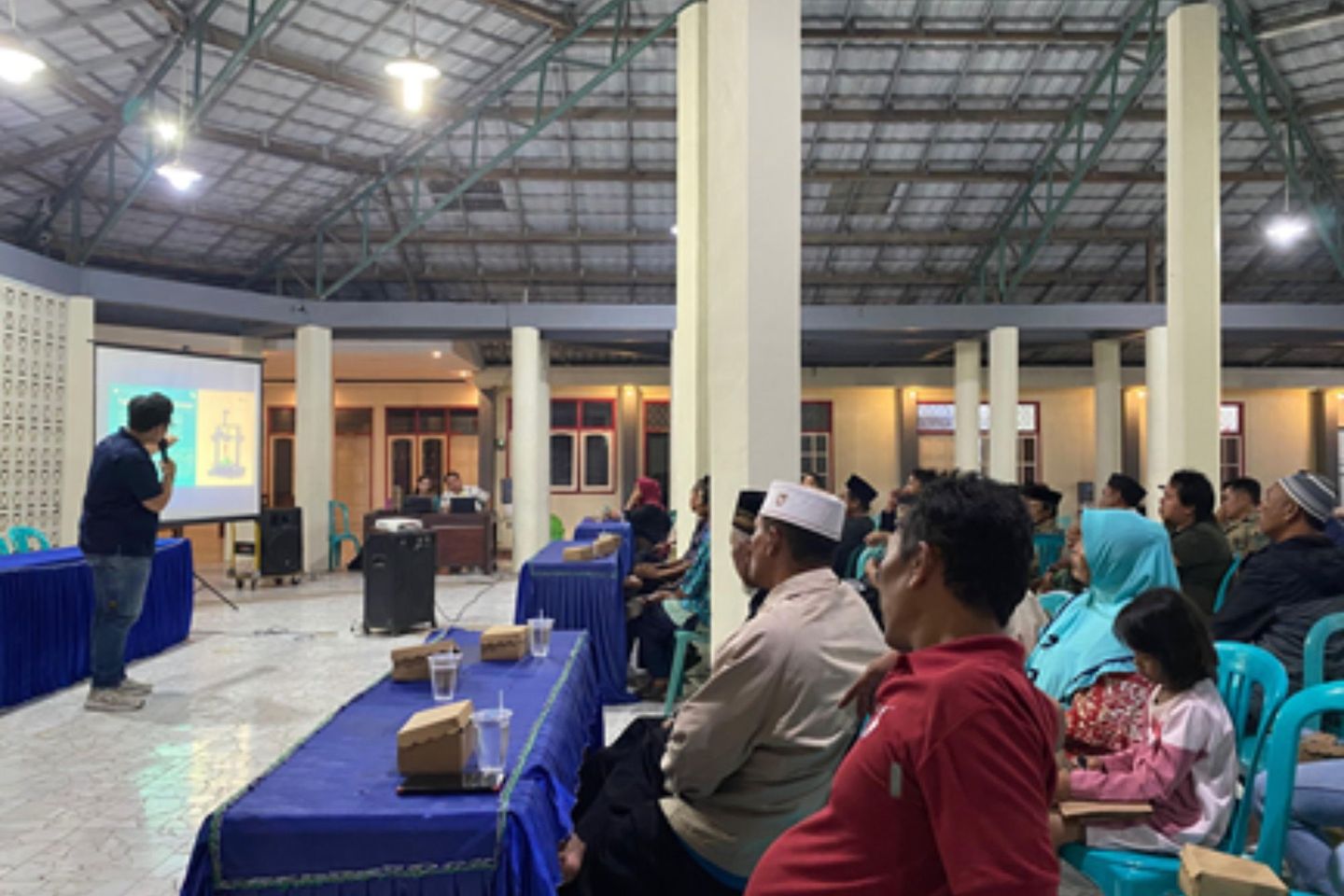 KKN UGM Muncar Memancar Perkenalkan 3D Printing dari Plastik Daur Ulang dan Pembakar Minim Asap 