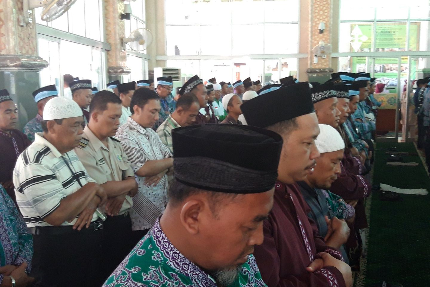 Tiga Kloter CJH Salat Gaib untuk Korban Gempa Lombok