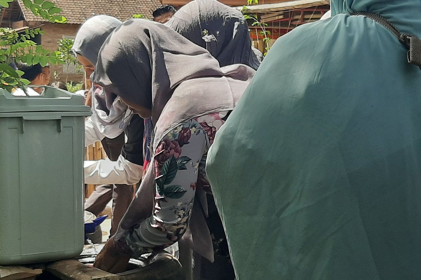 Ahli Farmasi Ingatkan Kadar Alkohol dalam Hand Sanitizer