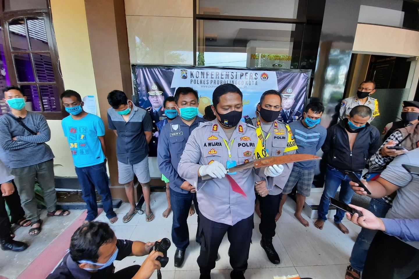 Jual Beli Ternak Online, Truk Berisi Kerbau Dibegal Sindikat Perampok Antar Kota
