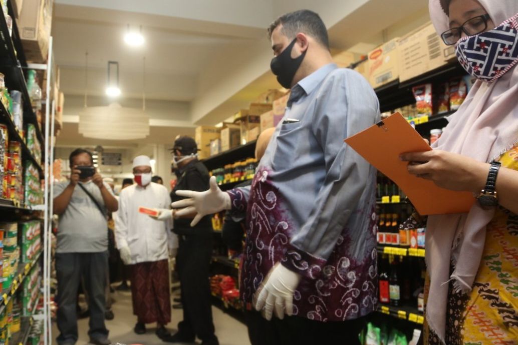 Sidak Mamin di Probolinggo, Makanan Kaleng Mengandung Babi Bercampur Produk Lainnya