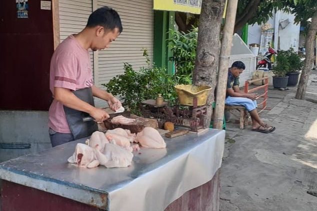 Jelang Idul Adha, Harga Daging Ayam Potong Broiler di Probolinggo Naik