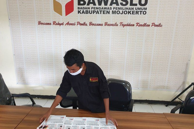 Brosur ‘Dinasti Korupsi’ Muncul Menjelang Coblosan Pilkada Mojokerto