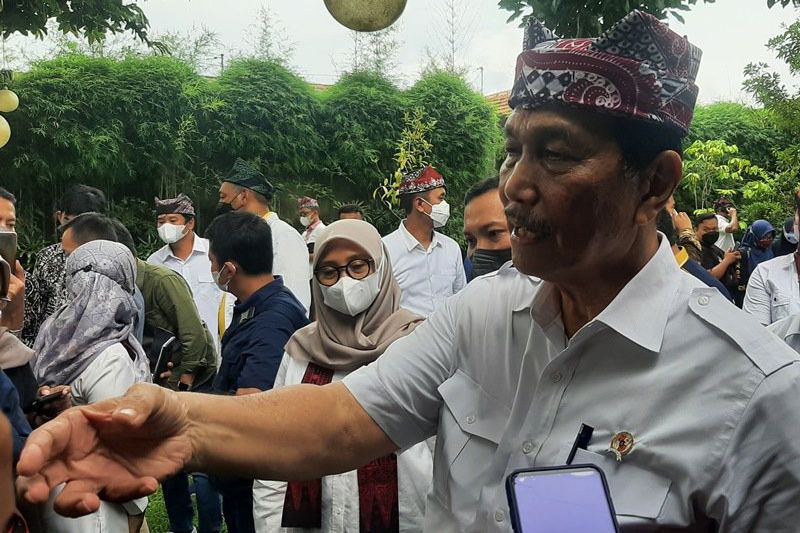 Luhut: Pemerintah Tak Ingin Buru-buru Tetapkan Endemi Covid-19