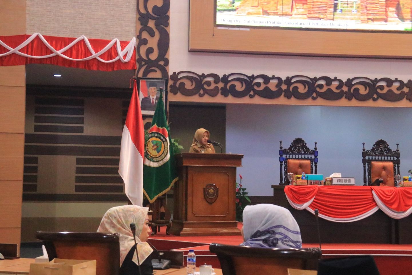 Jawaban Bupati Ikfina atas Pandangan Umum Fraksi Terhadap Raperda APBD Mojokerto Tahun 2024