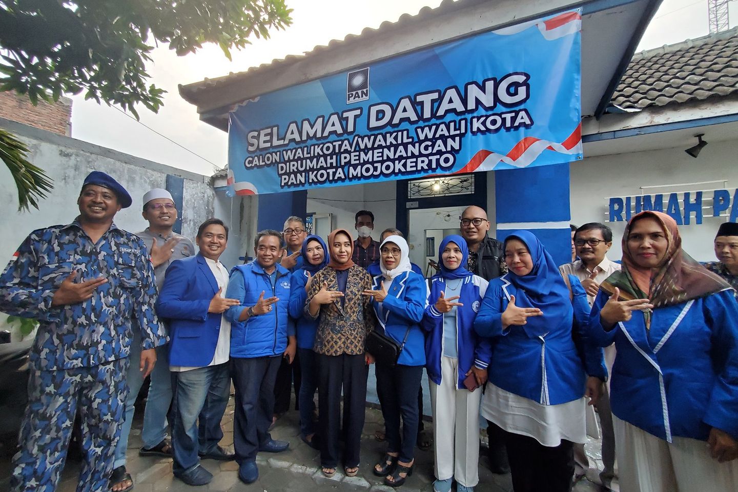 Daftar ke PAN, Ning Ita Bersaing dengan Gus Afif di Pilwali Mojokerto