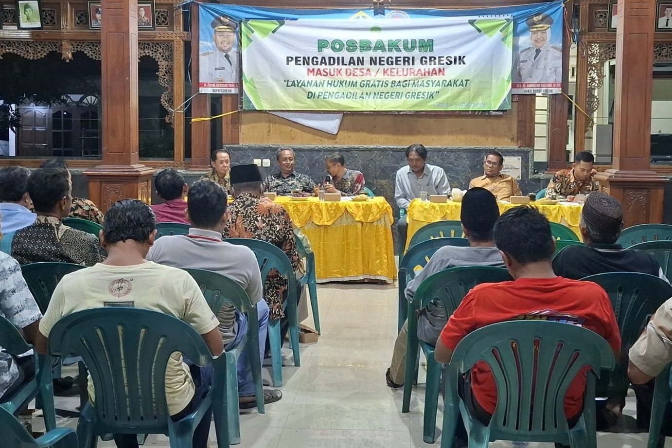 Posbakum Masuk Desa, YLBH Fajar Trilaksana Beri Layanan Hukum Gratis Warga Desa Padeg