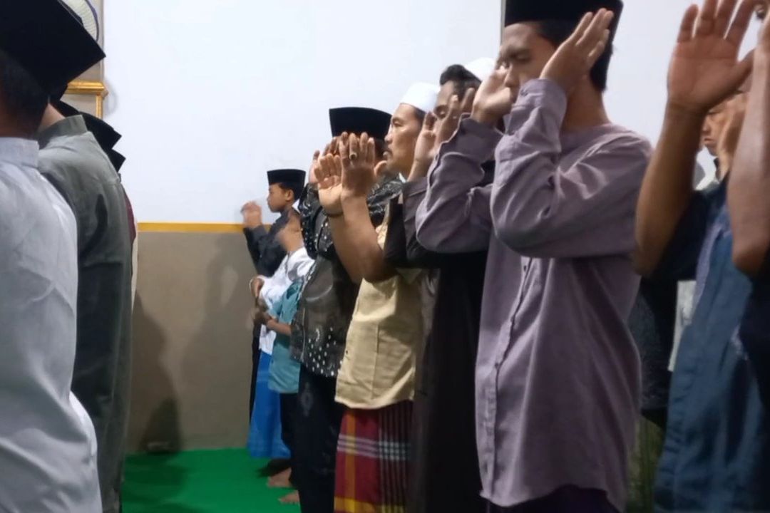 Perayaan Idulfitri Bagi Jemaah Aboge Probolinggo Berbeda Sehari