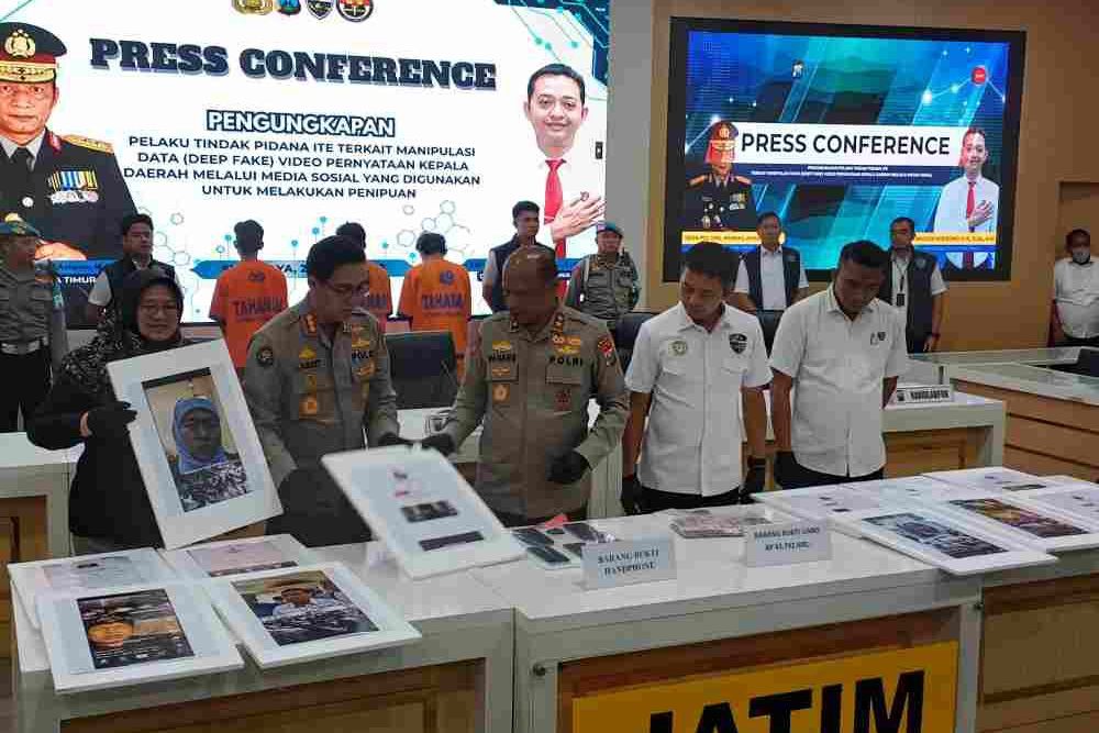 Tiga Penipu Video Motor Murah Gubernur Jatim Ditangkap