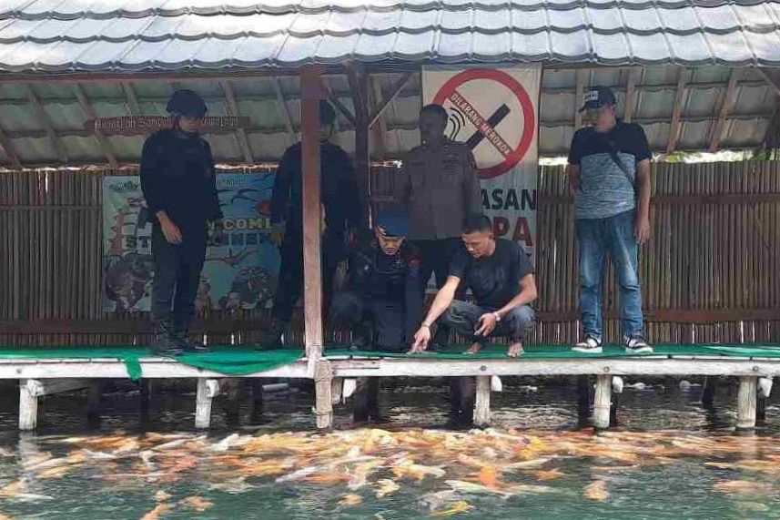 Granat Ditemukan di Wisata Pelang Tuban, Tim Jibom Gegana Polda Jatim Bergerak

 