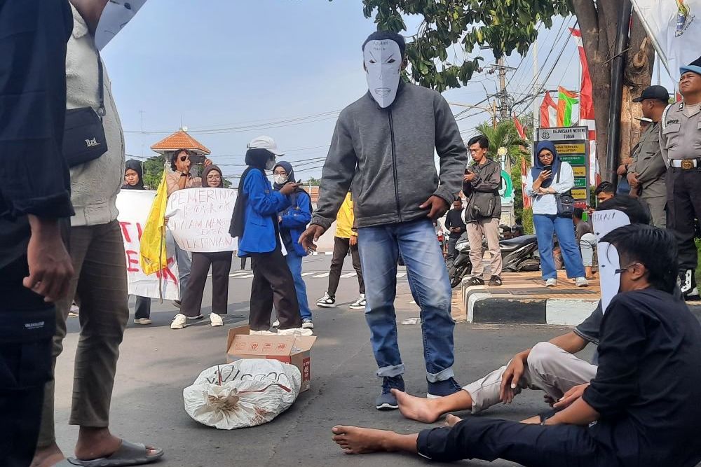 Suarakan Dugaan Penyelewengan Pupuk Bersubsidi, PMII Tuban Turun ke Jalan
