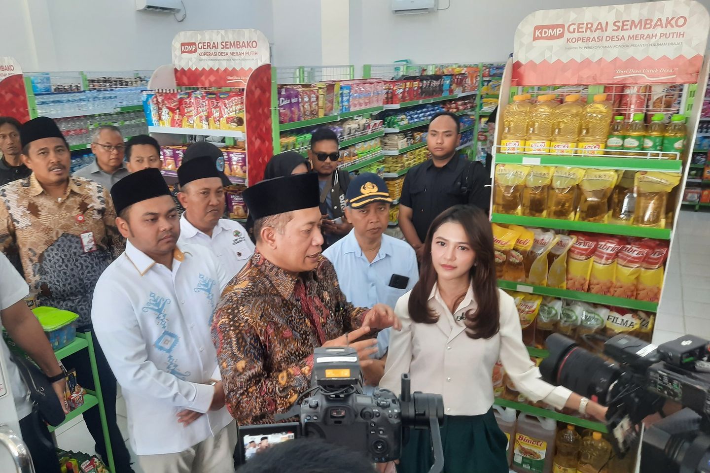Menkop Ferry Apresiasi Peran Pesantren dalam Penguatan KDMP di Tuban