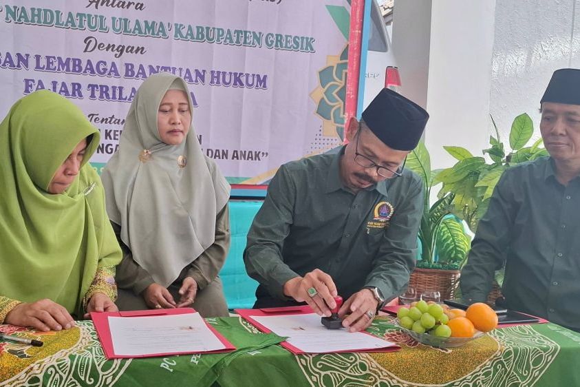 Muslimat Gresik NU dan YLBH Fajar Trilaksana Dorong Posbakum Desa