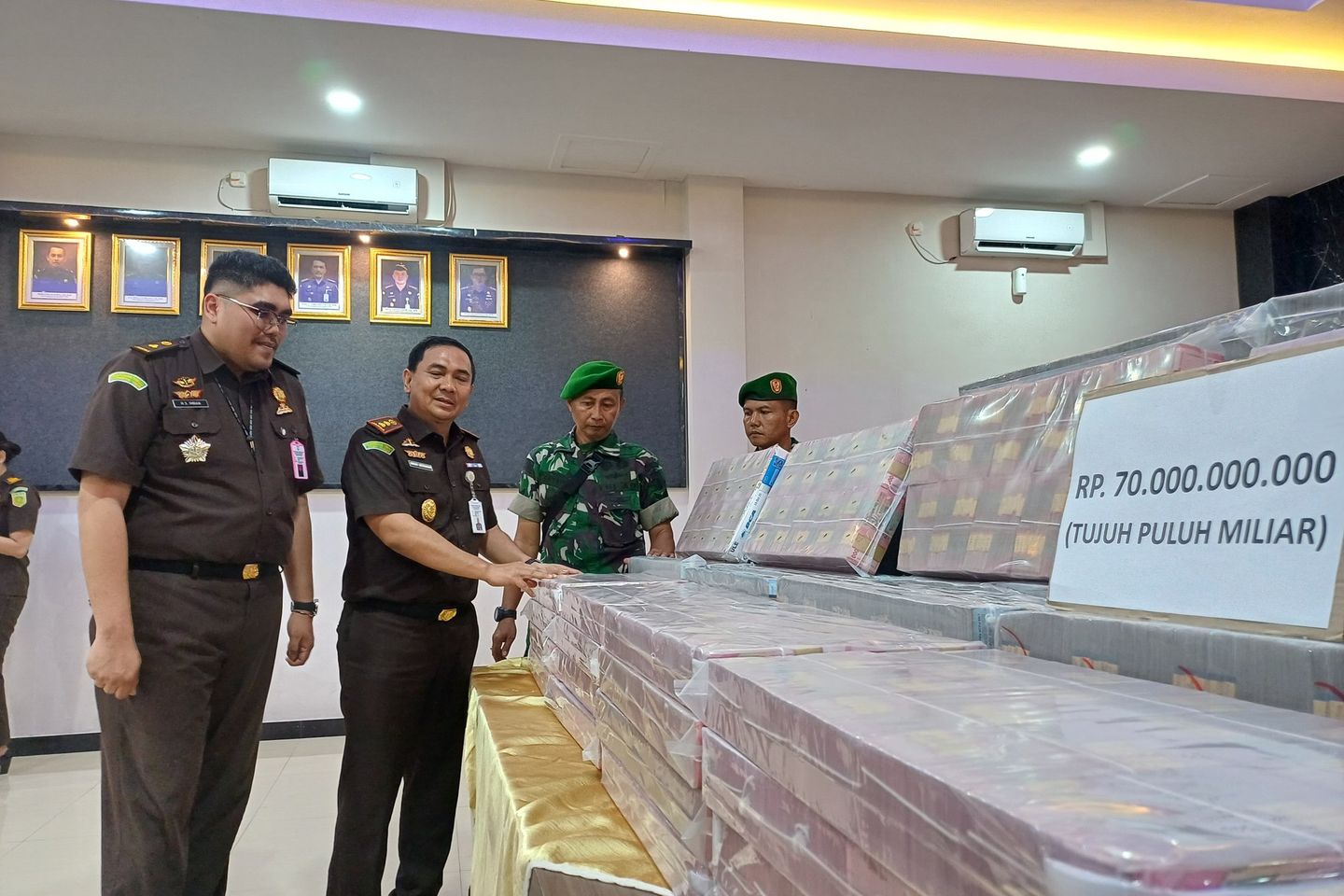 Kejari Sita Rp70 Miliar dari Kasus Korupsi Kolam Pelabuhan Tanjung Perak             