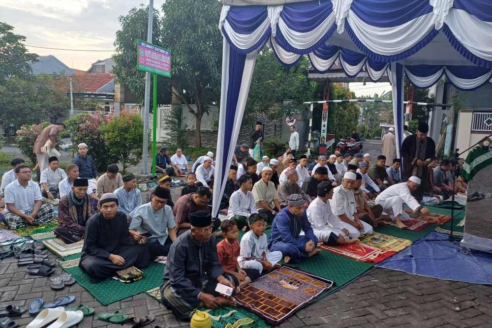 Warga Muhammadiyah Gelar Salat Id Hari Ini
