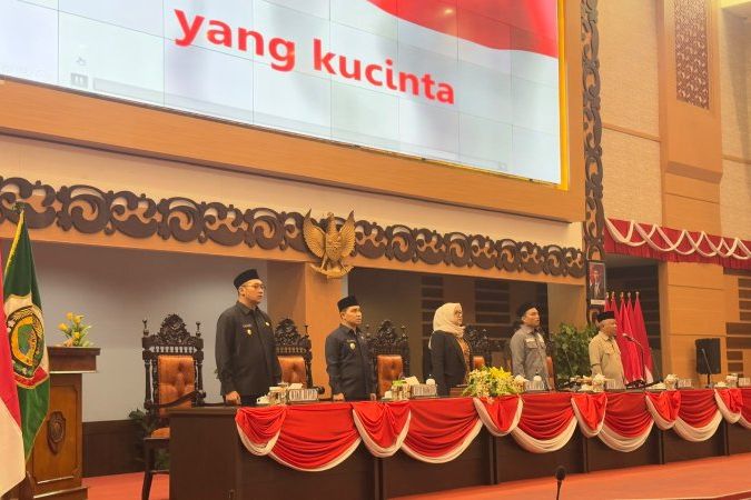 10 Fraksi DPRD Mojokerto Sampaikan Pandangan Umum Raperda Perubahan APBD 2026