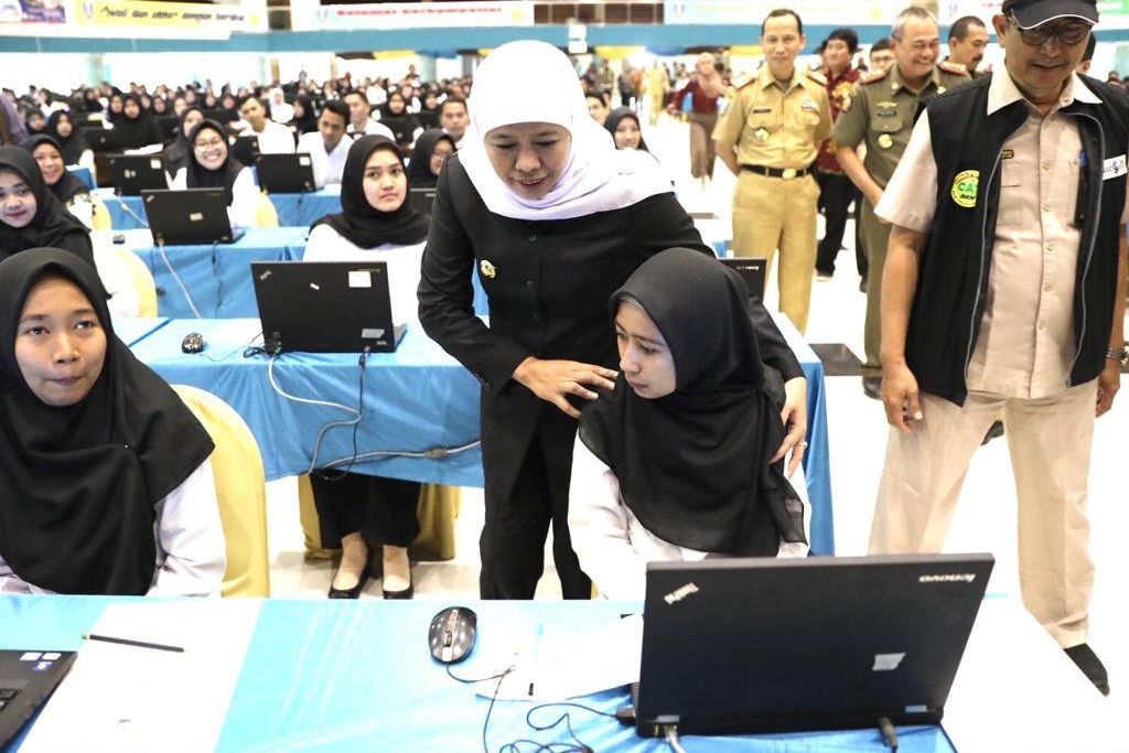 Khofifah Pernah Gagal Ikut Seleksi CPNS
