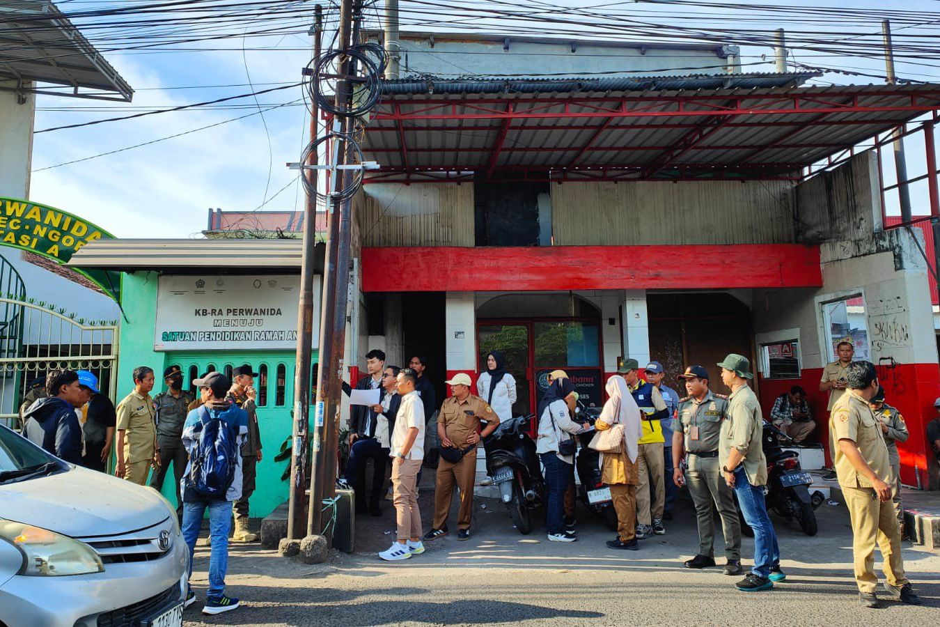 Pemkab Mojokerto Tertibkan Jaringan Fiber Optik Ilegal