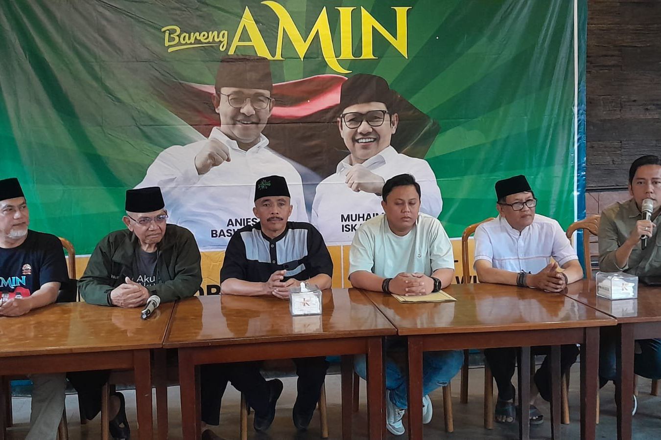 Anies Baswedan - Muhaimin Iskandar Gerak Jalan dan Orasi Kebangsaan di Simpang Balapan Malang