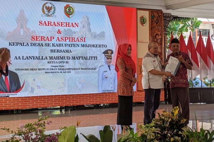 Serap Aspirasi di Kabupaten Mojokerto, Bupati Ikfina Dampingi AKD Ajukan Tujuh Usulan Ke Ketua DPR RI 