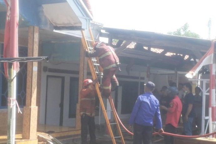 Rumah di Probolinggo Terbakarn Saat Ditinggal Cari Makan Oleh Pemiliknya