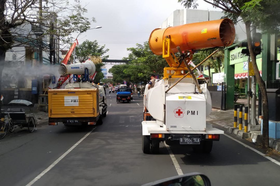 Kasus Covid Melonjak, PMI Jember Kembali Kerahkan Dua Armada Gunner Disinfektan