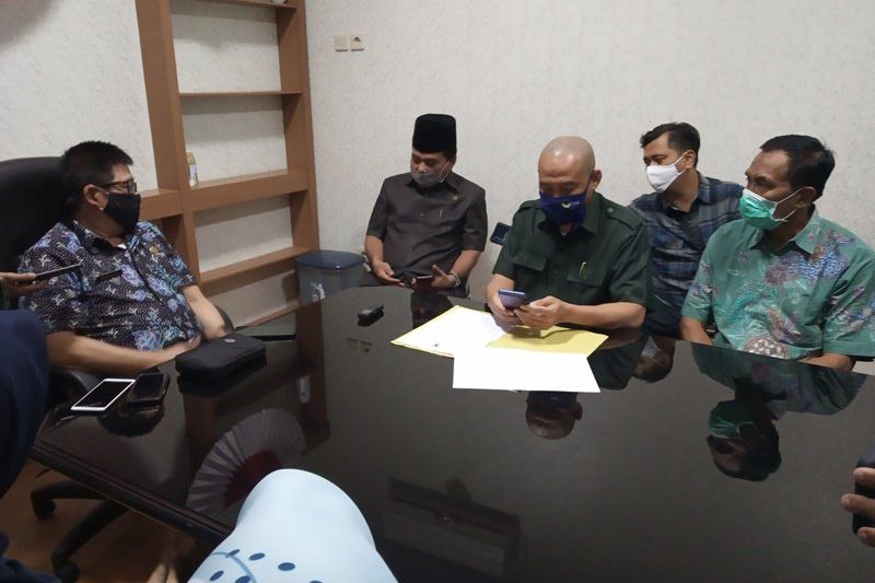 Sekda Jember Janji Tak Berikan Gaji Enam Bulan Bupati Jember