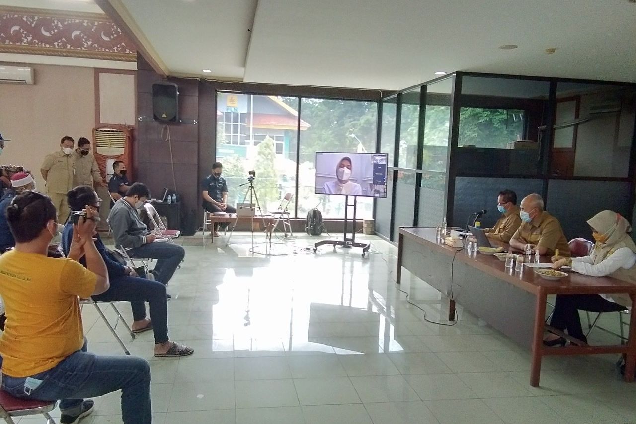 Terpapar Covid-19, Bupati Probolinggo Jalani Karantina Mandiri