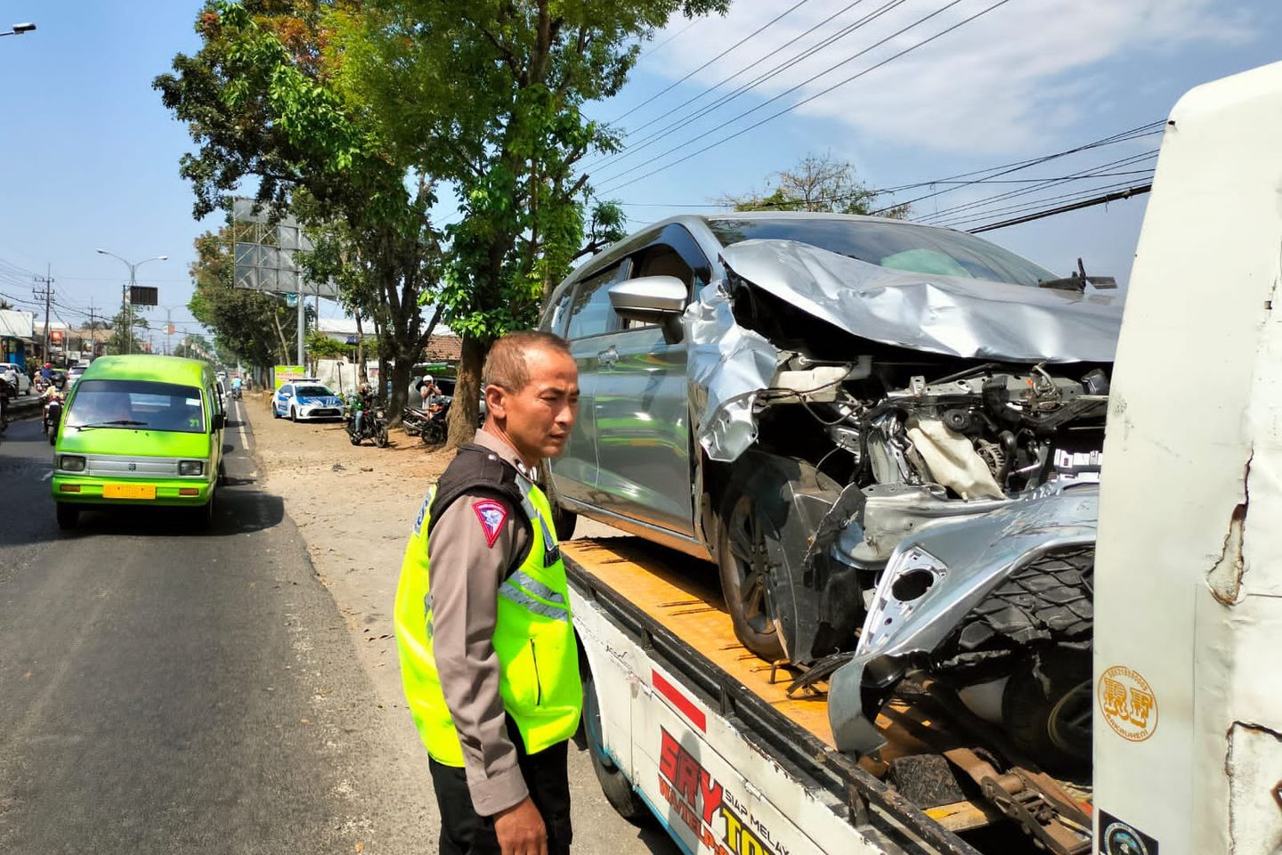 Laka Beruntun 3 Kendaraan di Singosari Malang, Warga Sidoarjo Mengalami Patah Kaki