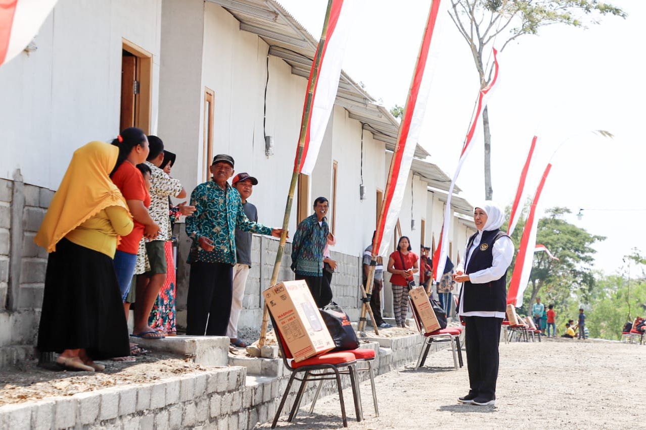 Gubernur Jatim Resmikan 50 Rumah Relokasi Korban Tanah Gerak Blitar