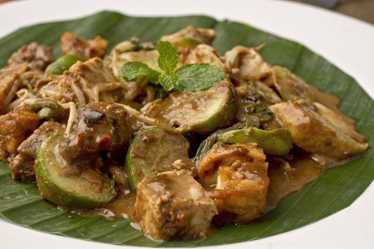 Ini Resep Mudah Membuat Rujak Cingur di Rumah
