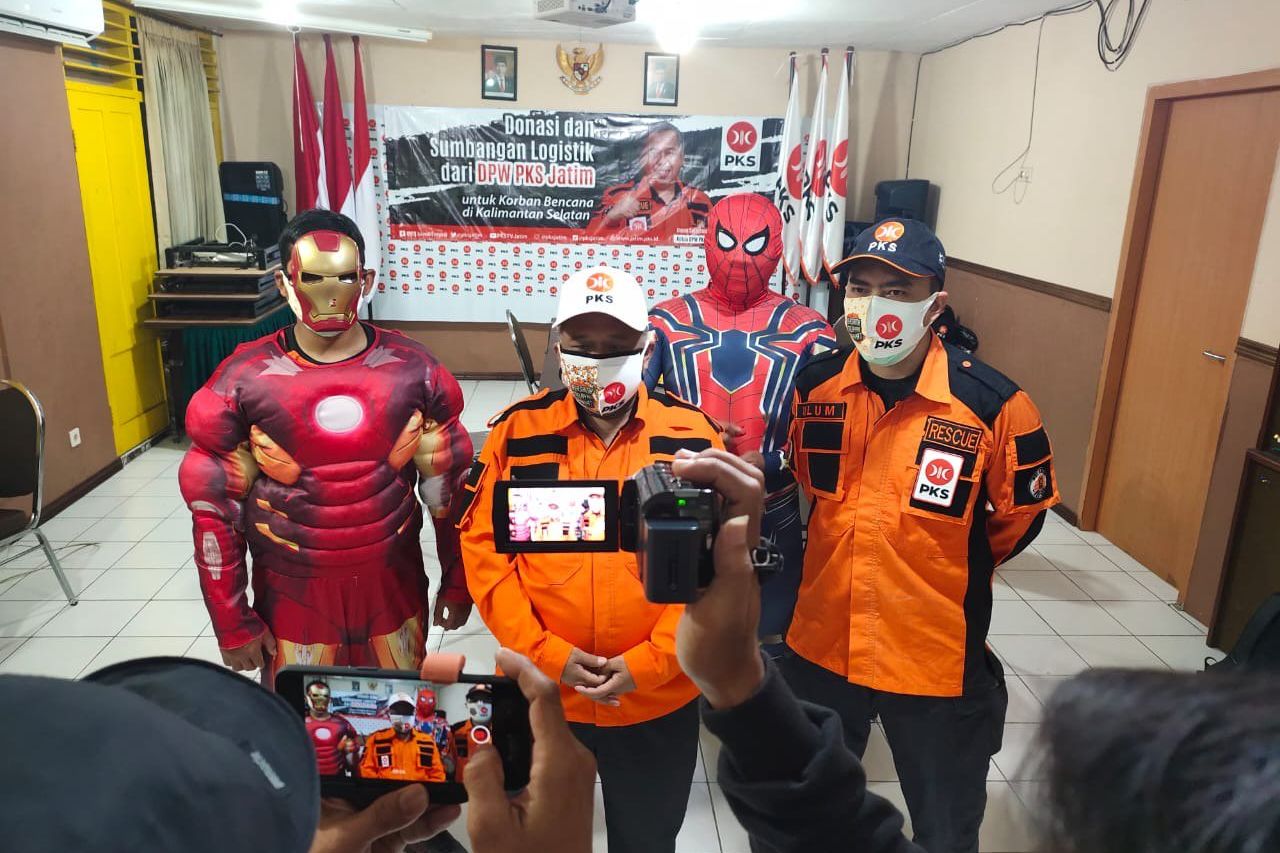 PKS Jatim Kirim Spiderman dan Iron Man ke Kalimantan Selatan